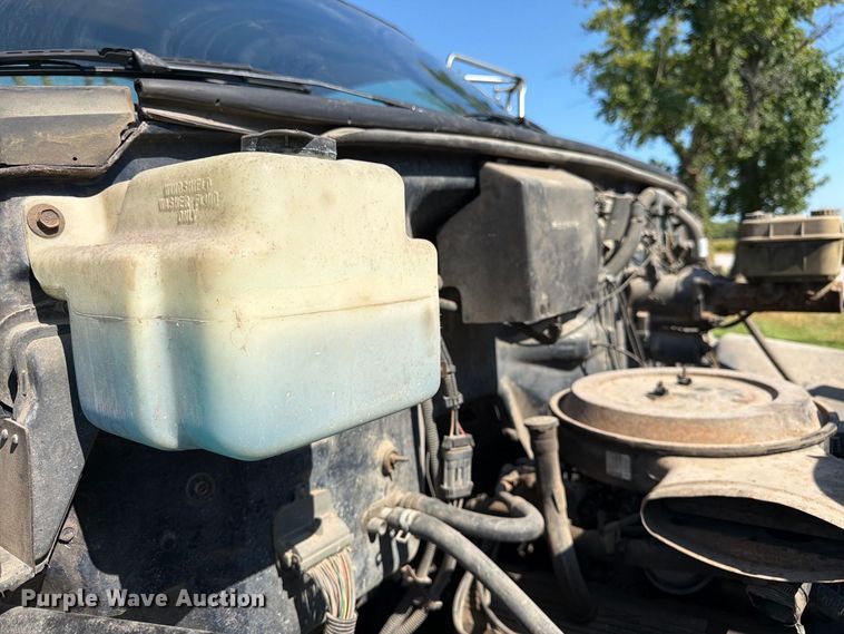 image for item FK3393 1994 Chevrolet Kodiak C5500 tank truck