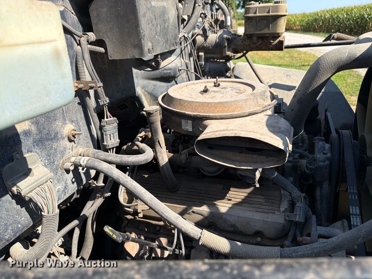 image for item FK3393 1994 Chevrolet Kodiak C5500 tank truck