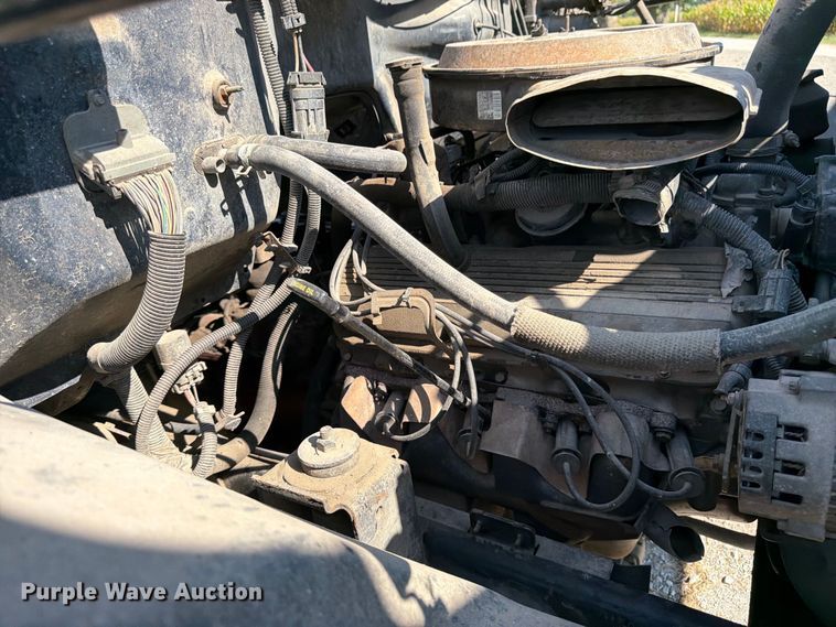 image for item FK3393 1994 Chevrolet Kodiak C5500 tank truck