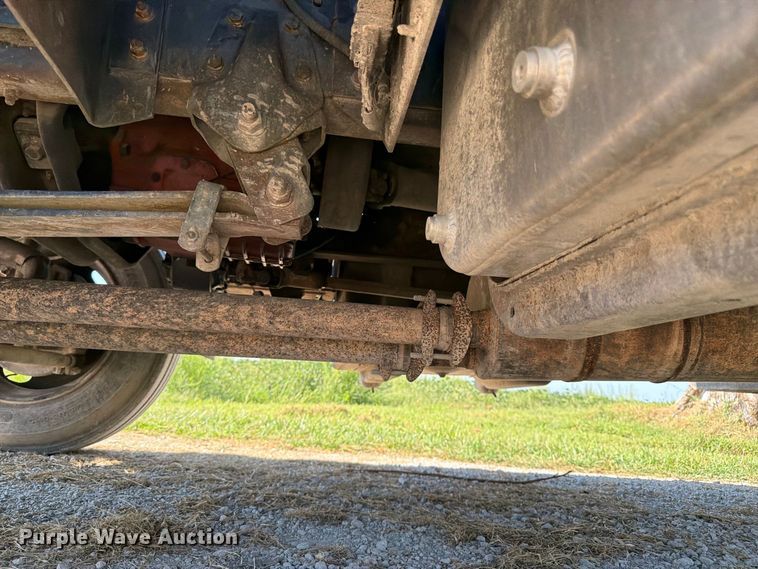 image for item FK3393 1994 Chevrolet Kodiak C5500 tank truck