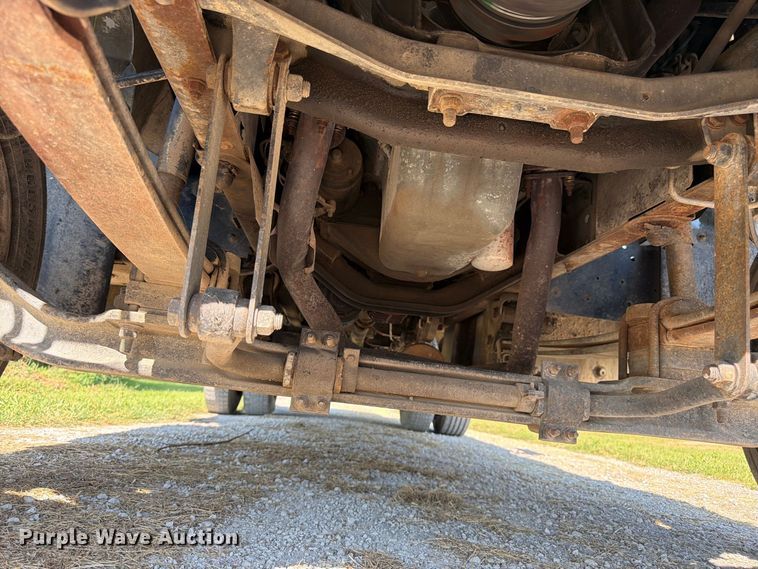 image for item FK3393 1994 Chevrolet Kodiak C5500 tank truck