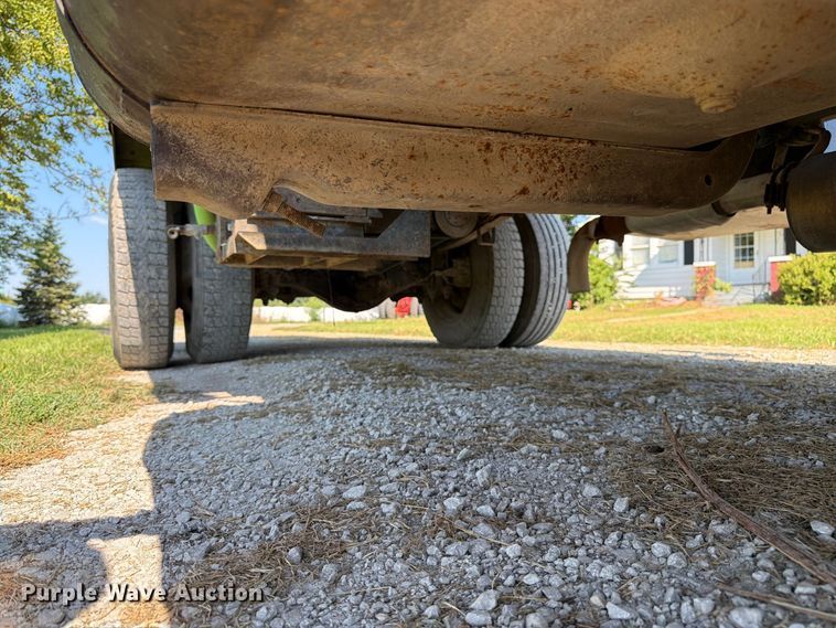 image for item FK3393 1994 Chevrolet Kodiak C5500 tank truck
