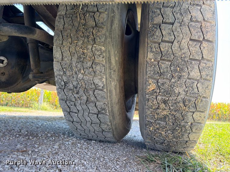 image for item FK3393 1994 Chevrolet Kodiak C5500 tank truck