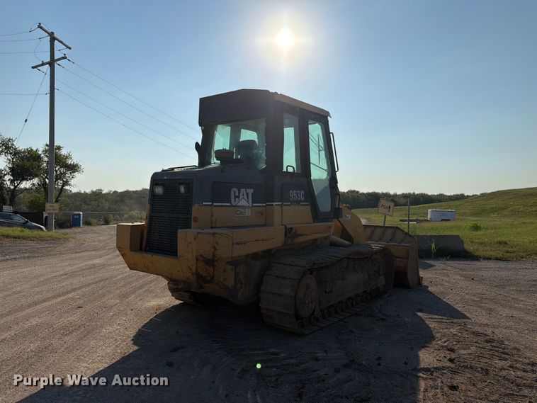 image for item FK3402 2001 Caterpillar 953C track loader