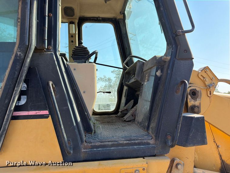 image for item FK3402 2001 Caterpillar 953C track loader