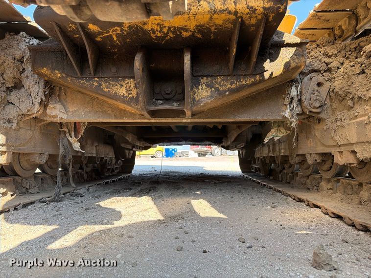image for item FK3402 2001 Caterpillar 953C track loader