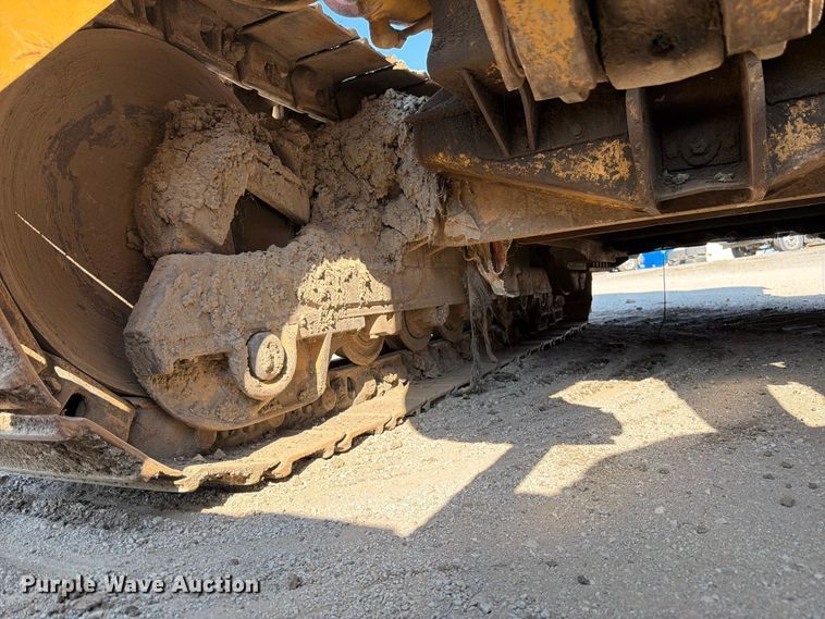 image for item FK3402 2001 Caterpillar 953C track loader