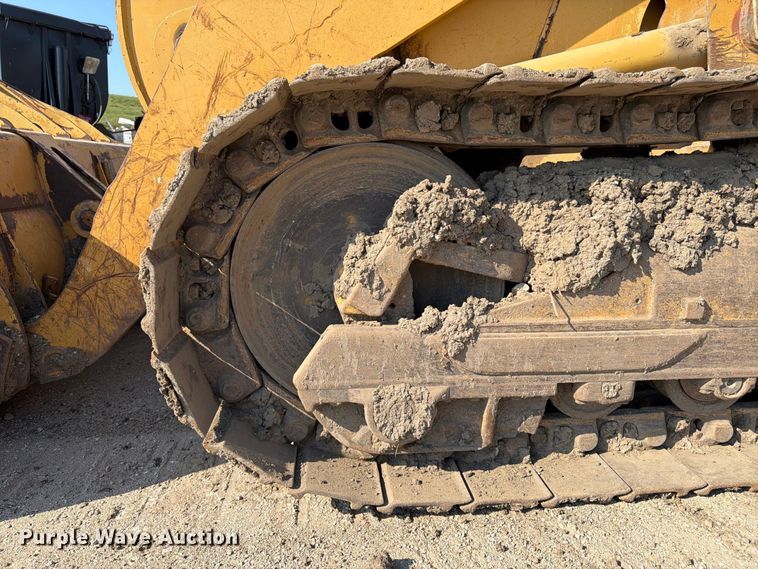 image for item FK3402 2001 Caterpillar 953C track loader