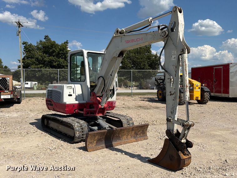 image for item FK3411 2010 Takeuchi TB250 mini excavator