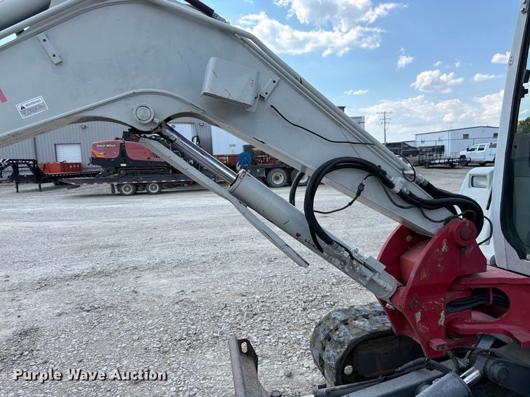 image for item FK3411 2010 Takeuchi TB250 mini excavator