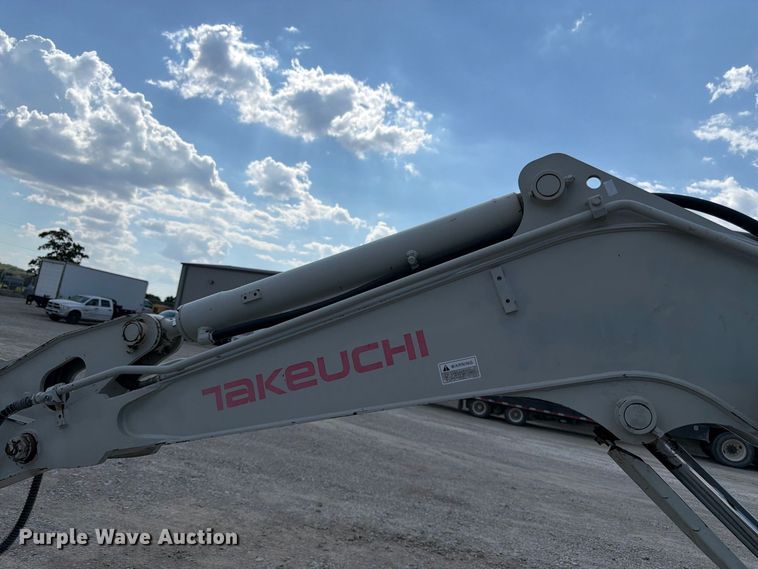 image for item FK3411 2010 Takeuchi TB250 mini excavator