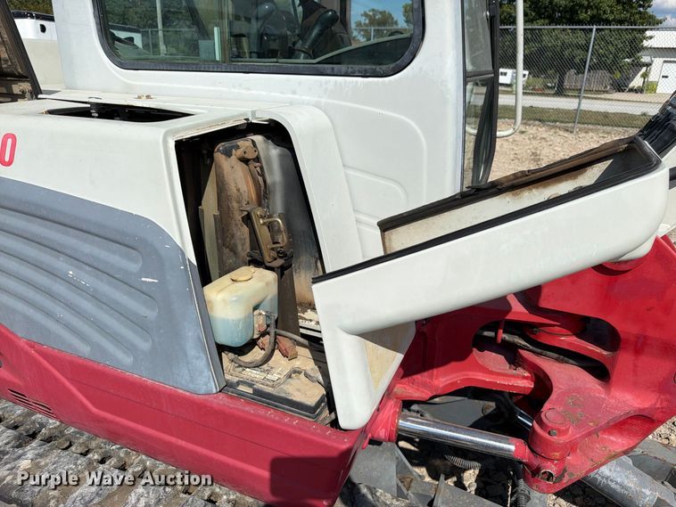 image for item FK3411 2010 Takeuchi TB250 mini excavator