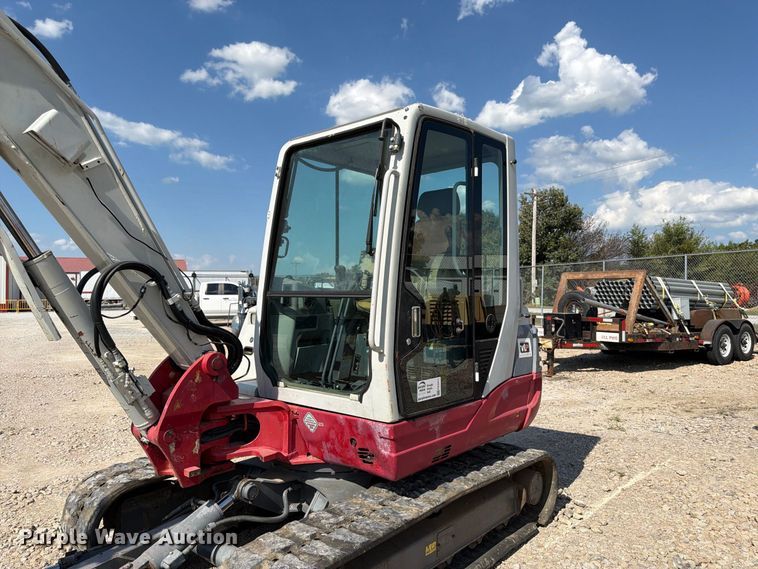 image for item FK3411 2010 Takeuchi TB250 mini excavator
