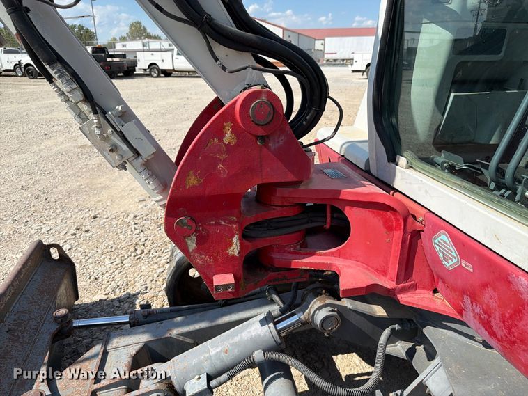image for item FK3411 2010 Takeuchi TB250 mini excavator