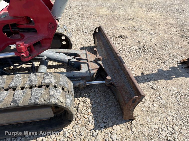 image for item FK3411 2010 Takeuchi TB250 mini excavator