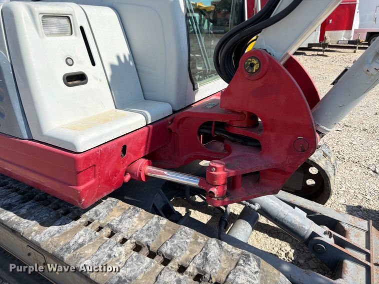 image for item FK3411 2010 Takeuchi TB250 mini excavator