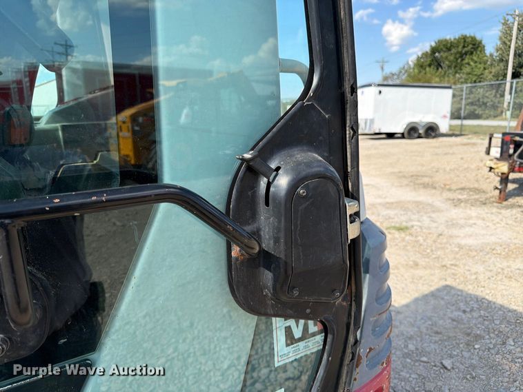 image for item FK3411 2010 Takeuchi TB250 mini excavator
