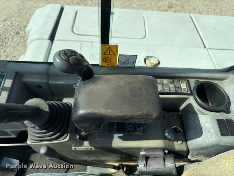 image for item FK3411 2010 Takeuchi TB250 mini excavator