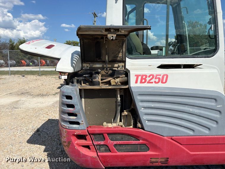 image for item FK3411 2010 Takeuchi TB250 mini excavator