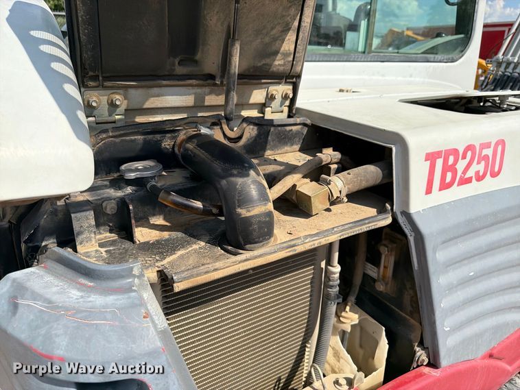 image for item FK3411 2010 Takeuchi TB250 mini excavator
