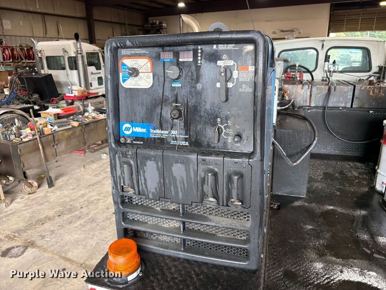 image for item FK3605 1999 Sterling A-Line utility / service truck