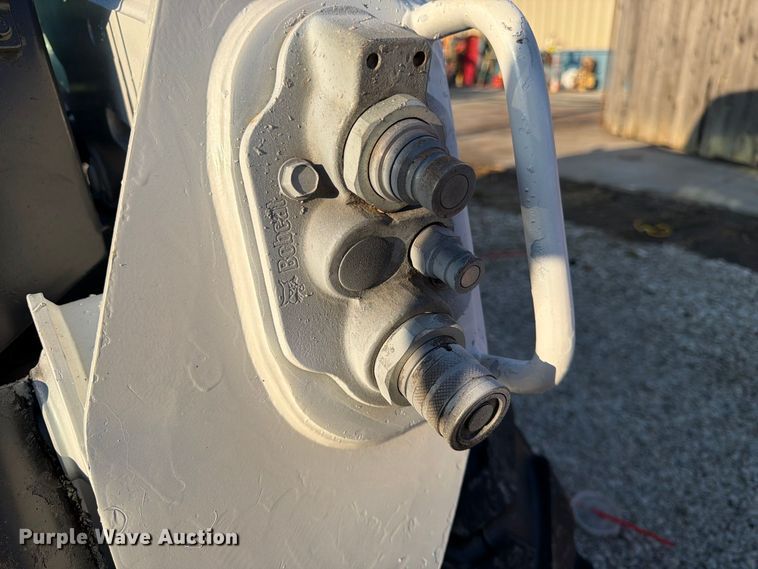 image for item FK3631 2018 Bobcat S550 skid steer loader