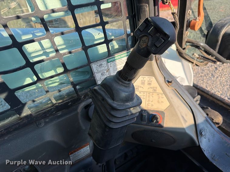 image for item FK3631 2018 Bobcat S550 skid steer loader