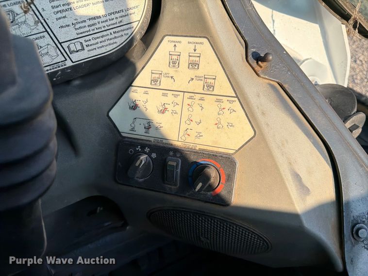 image for item FK3631 2018 Bobcat S550 skid steer loader