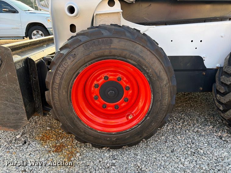 image for item FK3631 2018 Bobcat S550 skid steer loader
