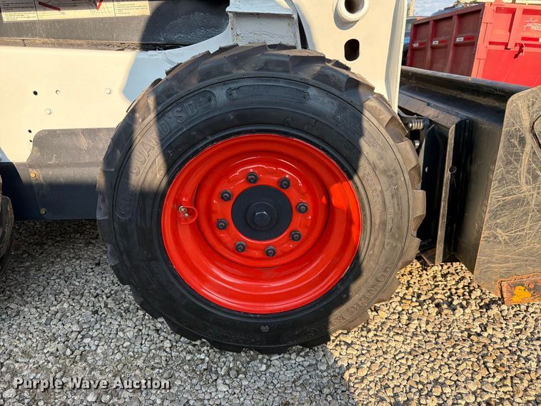 image for item FK3631 2018 Bobcat S550 skid steer loader