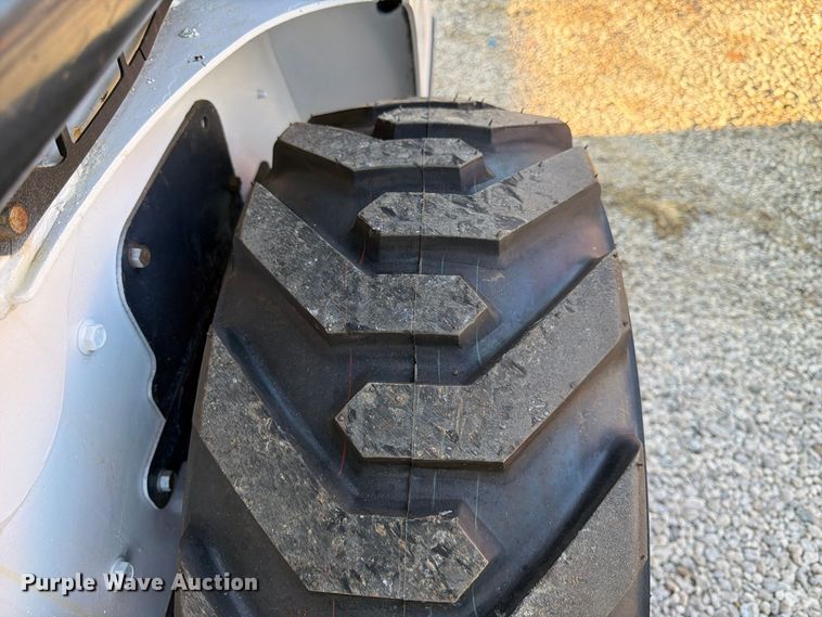 image for item FK3631 2018 Bobcat S550 skid steer loader