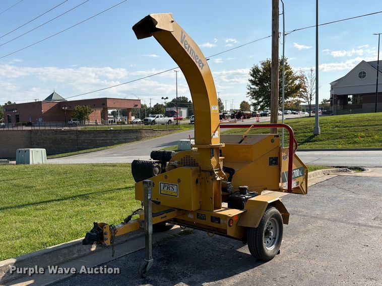 image for item FK3633 2021 Vermeer BC700XL wood chipper