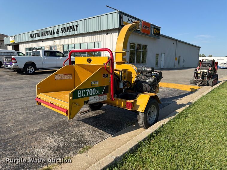 image for item FK3633 2021 Vermeer BC700XL wood chipper