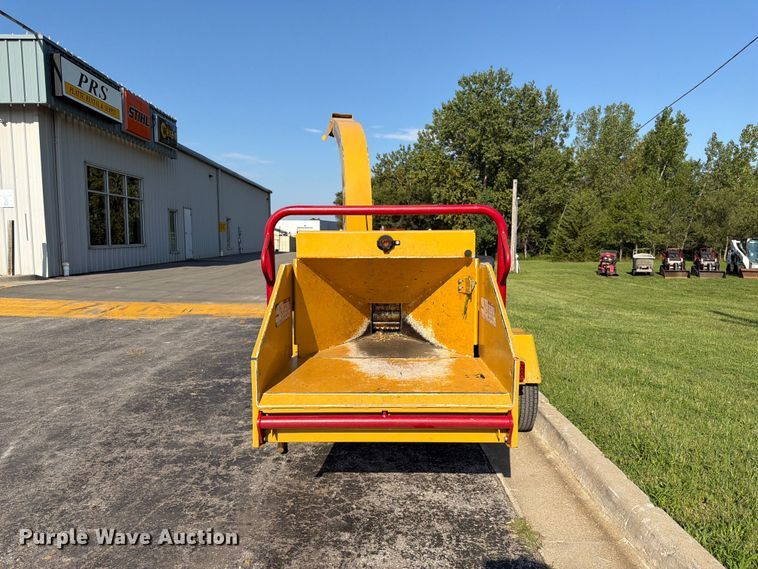 image for item FK3633 2021 Vermeer BC700XL wood chipper