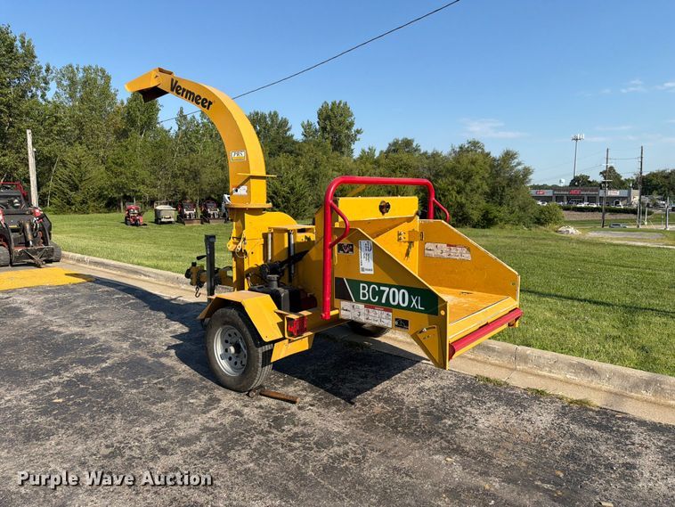 image for item FK3633 2021 Vermeer BC700XL wood chipper