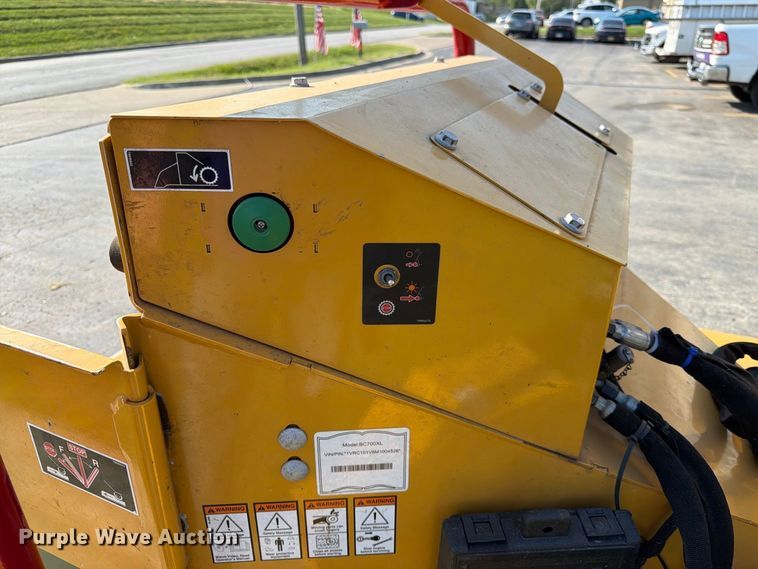 image for item FK3633 2021 Vermeer BC700XL wood chipper