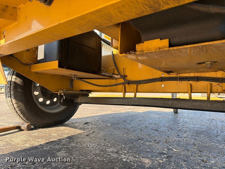 image for item FK3633 2021 Vermeer BC700XL wood chipper
