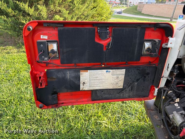 image for item FK3635 2019 Bobcat S570 skid steer loader