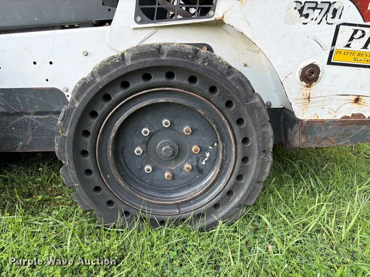 image for item FK3635 2019 Bobcat S570 skid steer loader
