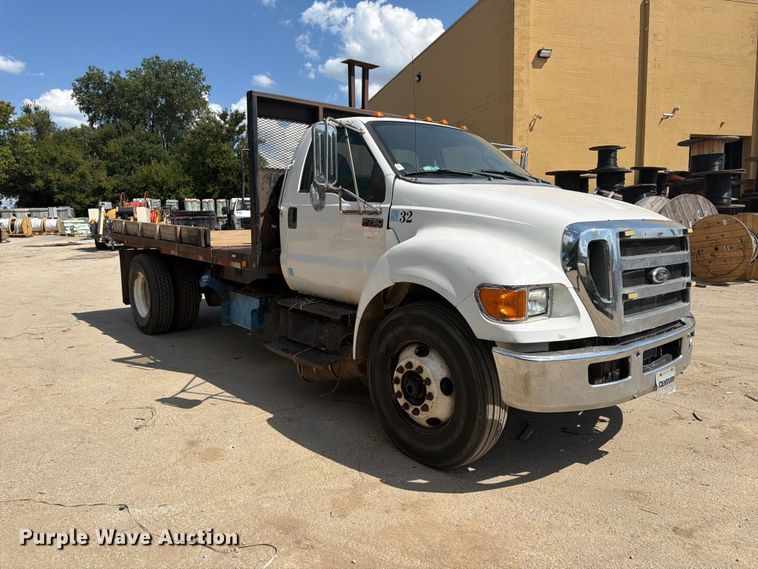 image for item FK3667 2011 Ford F750 flatbed truck