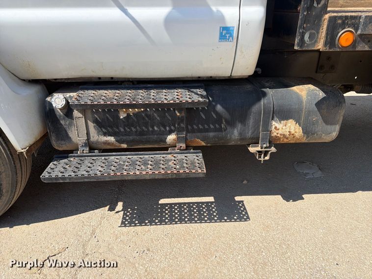 image for item FK3667 2011 Ford F750 flatbed truck