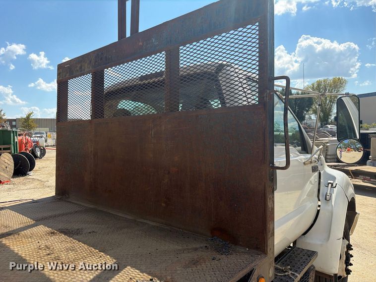 image for item FK3667 2011 Ford F750 flatbed truck