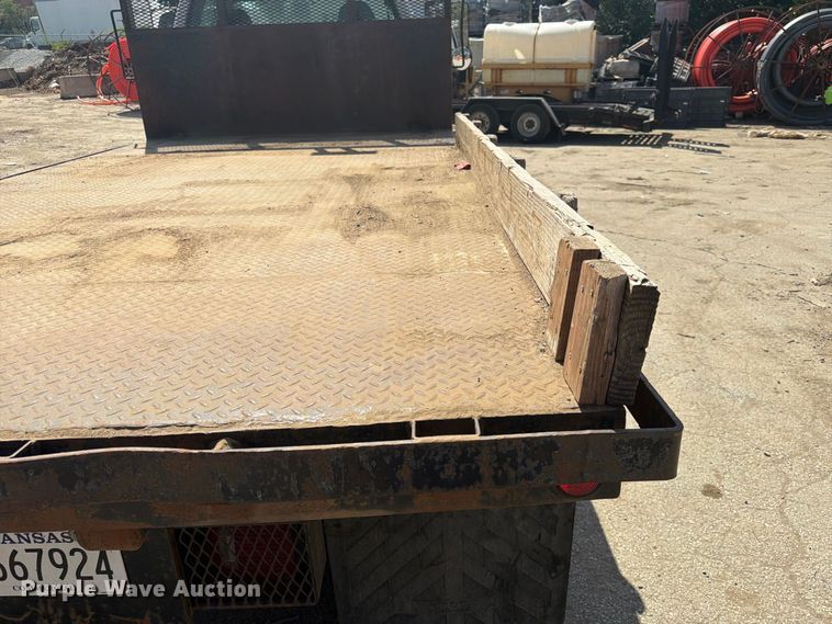 image for item FK3667 2011 Ford F750 flatbed truck