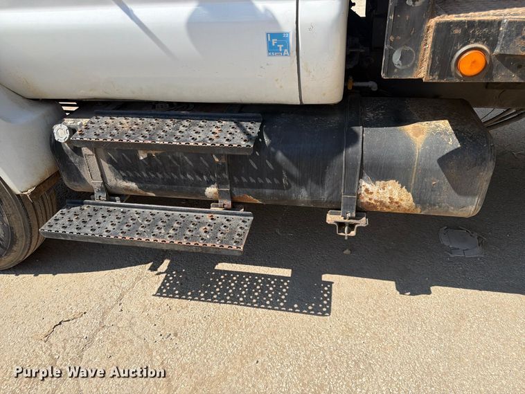 image for item FK3667 2011 Ford F750 flatbed truck