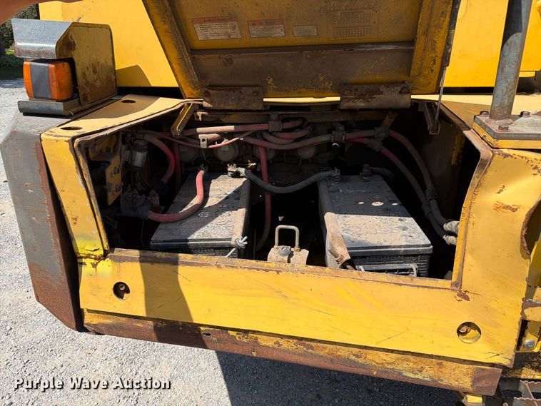 image for item FK4131 2002 Komatsu HM350-1 articulated haul truck
