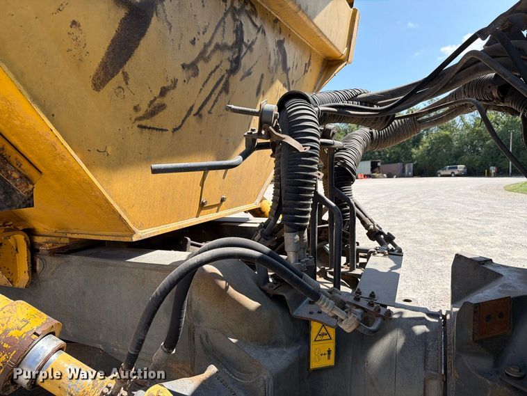 image for item FK4131 2002 Komatsu HM350-1 articulated haul truck