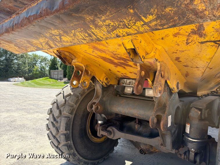 image for item FK4131 2002 Komatsu HM350-1 articulated haul truck