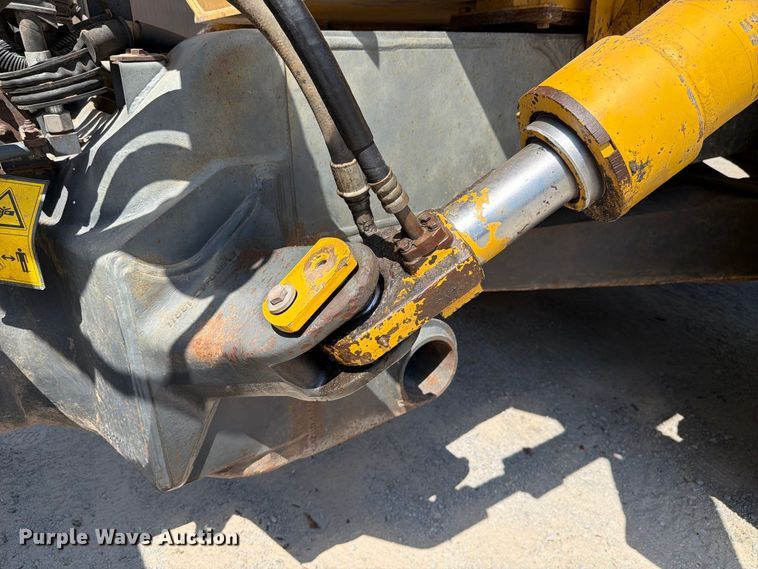 image for item FK4131 2002 Komatsu HM350-1 articulated haul truck