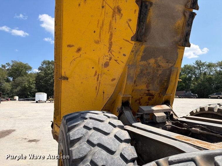 image for item FK4131 2002 Komatsu HM350-1 articulated haul truck
