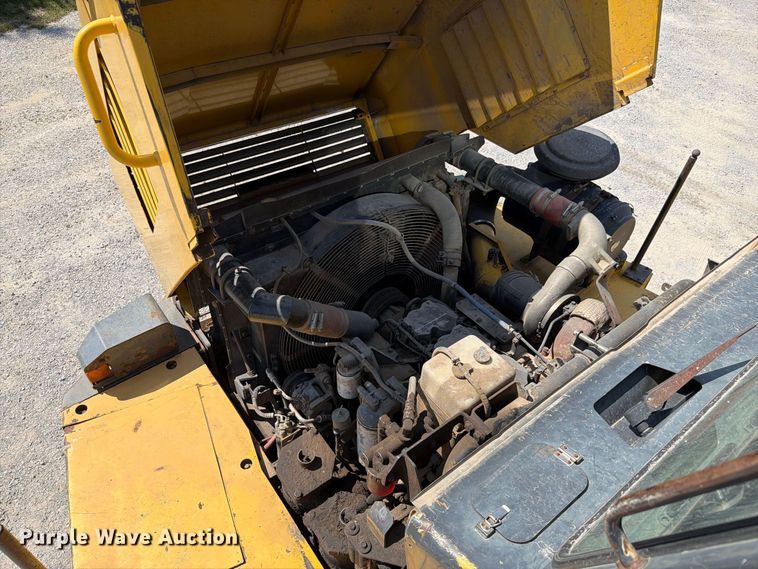 image for item FK4131 2002 Komatsu HM350-1 articulated haul truck